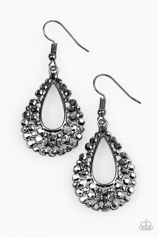 Paparazzi Earring ~ GLAM About Town - Black