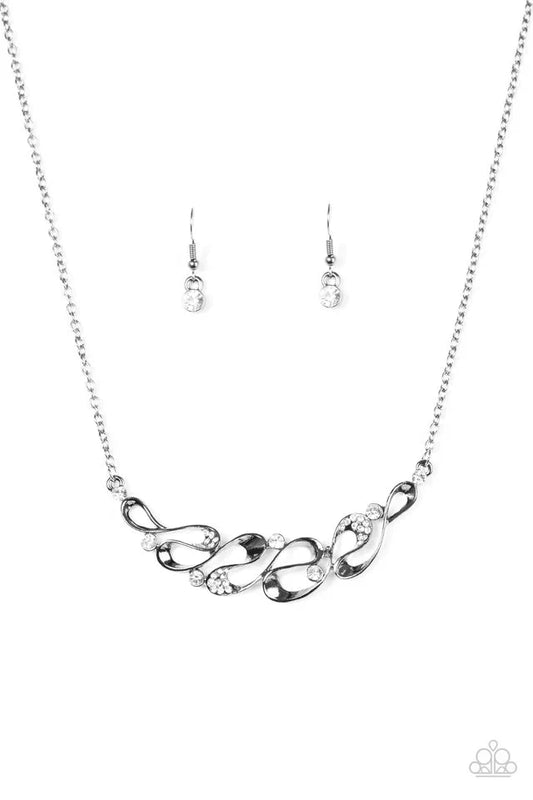 Paparazzi Necklace ~ Easy Money - Black