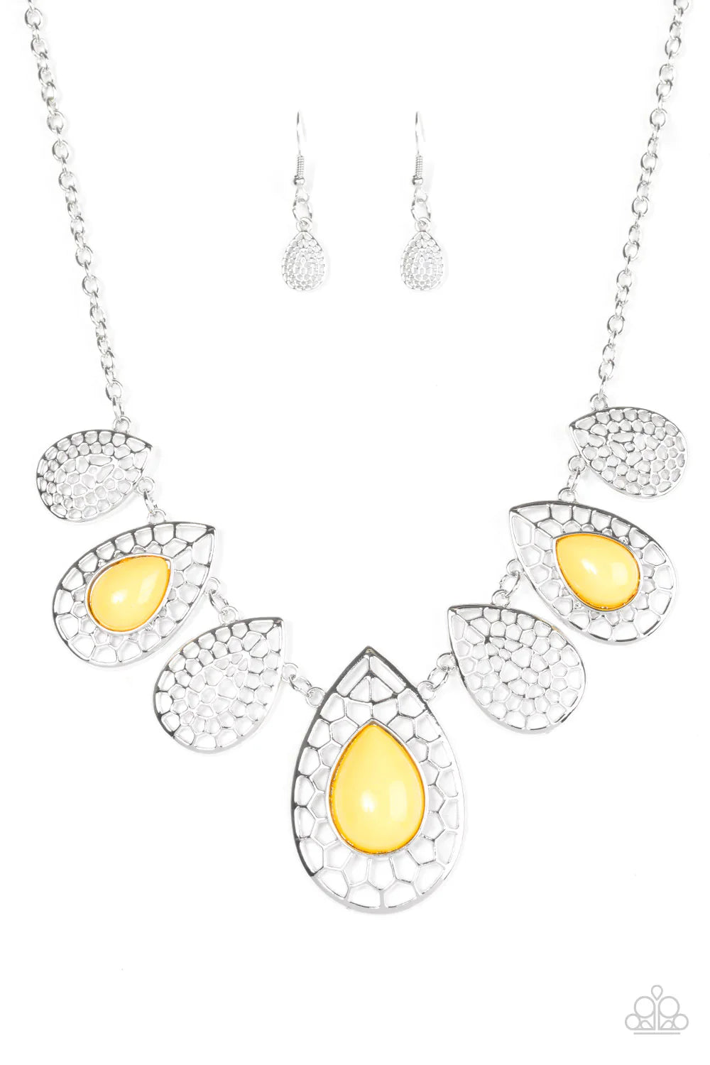 Paparazzi Necklace ~ Jungle Jane - Yellow