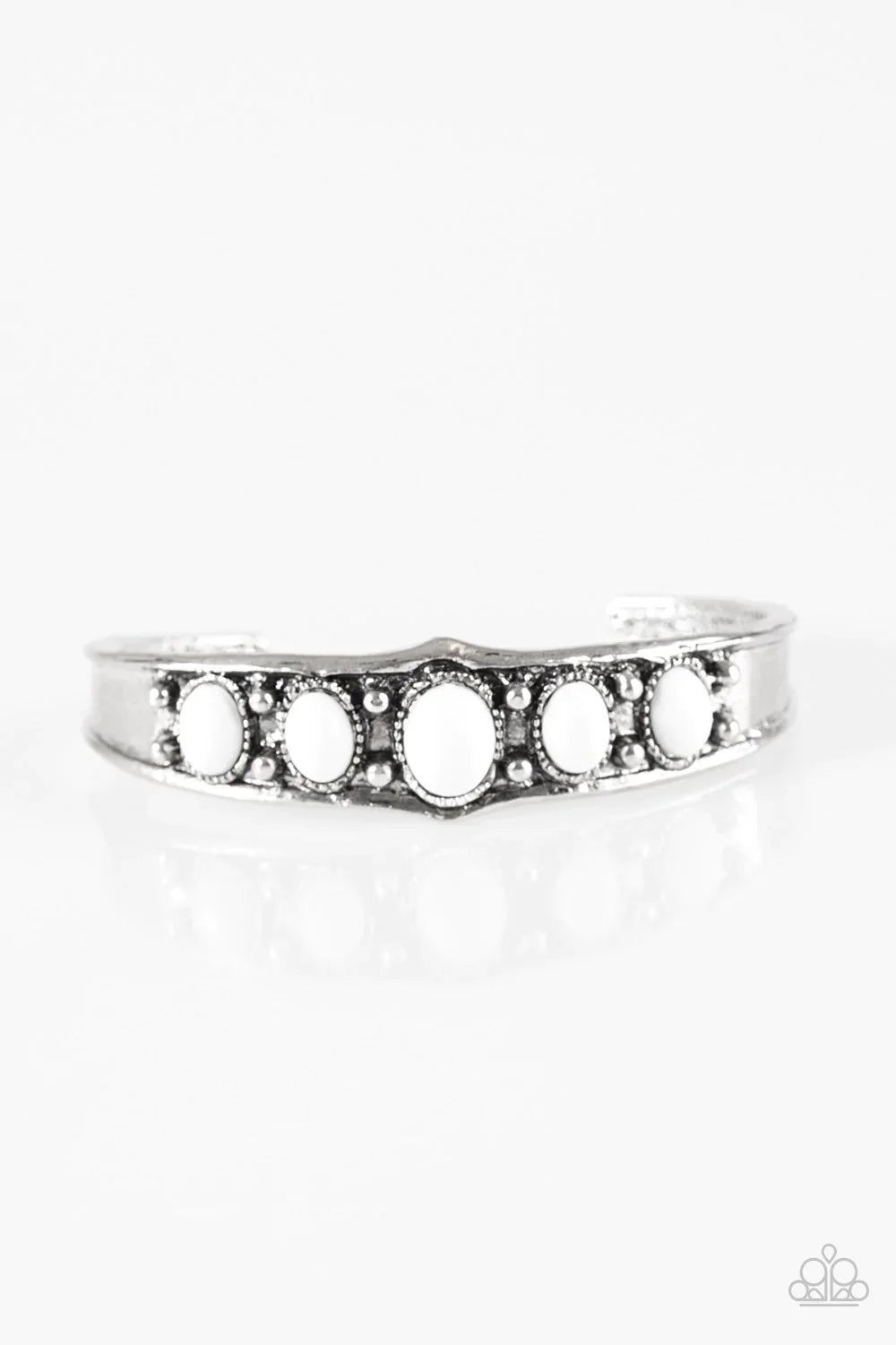 Paparazzi Bracelet ~ Highlander - White