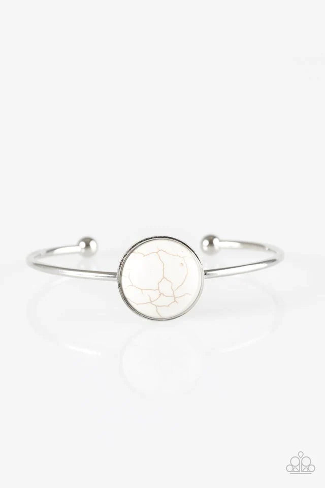 Paparazzi Bracelet ~ Magnificent Mountaineer - White