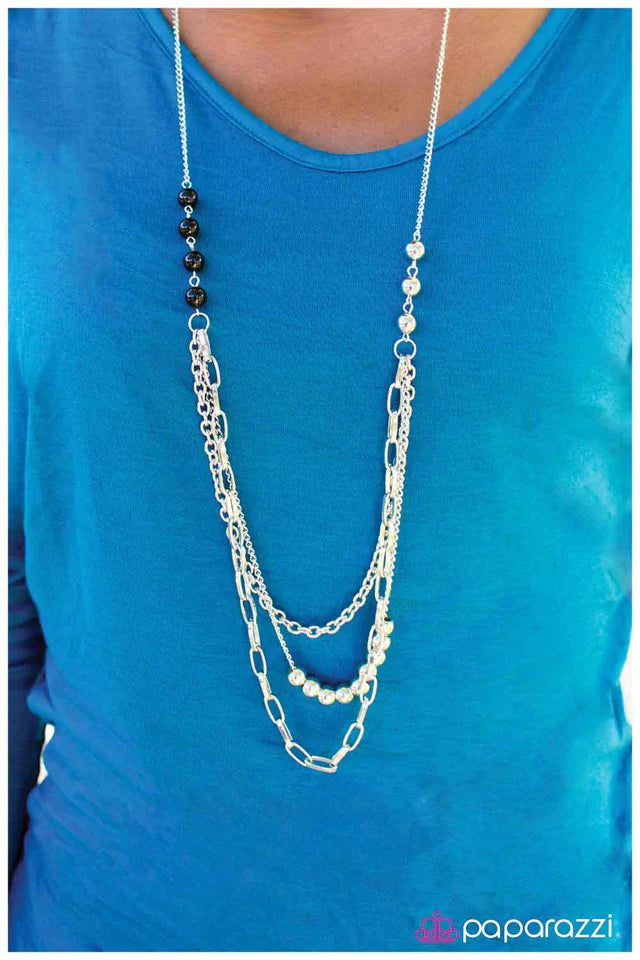 Paparazzi Necklace ~ Black Magic - Black