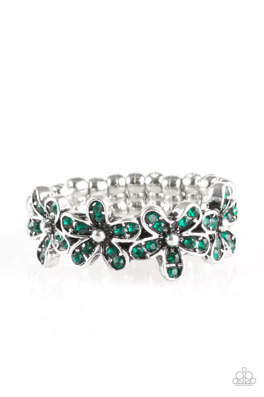 Paparazzi Ring ~ Daisy Dazzle - Green
