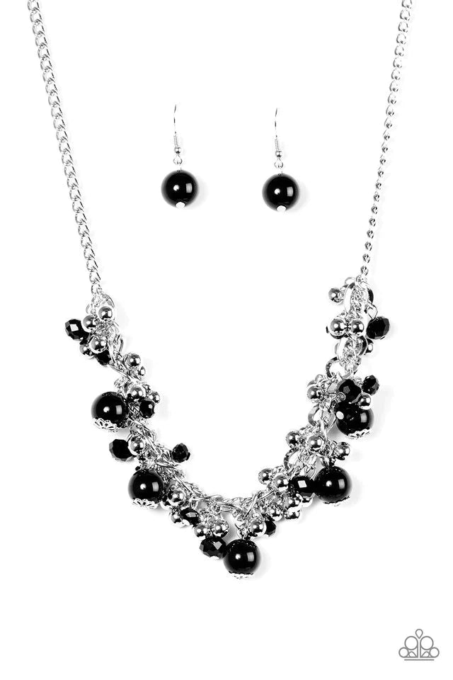 Paparazzi Necklace ~ A Pop Of Posh - Black