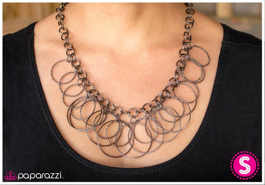 Paparazzi Necklace ~ Get In the Ring - Black