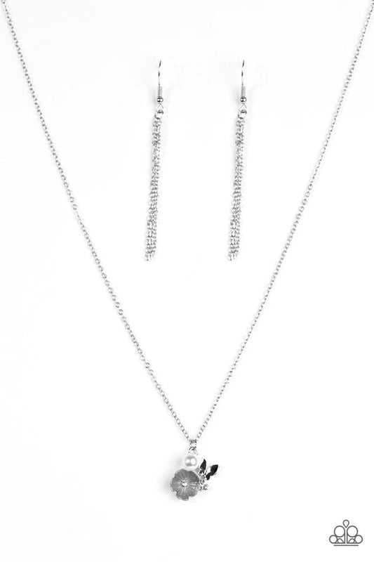 Paparazzi Necklace ~ Girl Glimmer - Silver