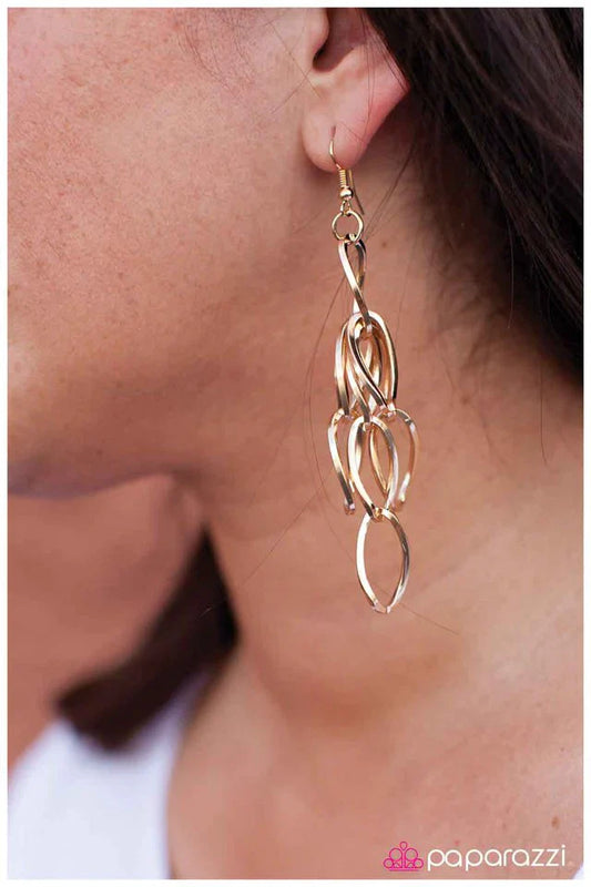 Paparazzi Earring ~ Picture Perfect - Gold