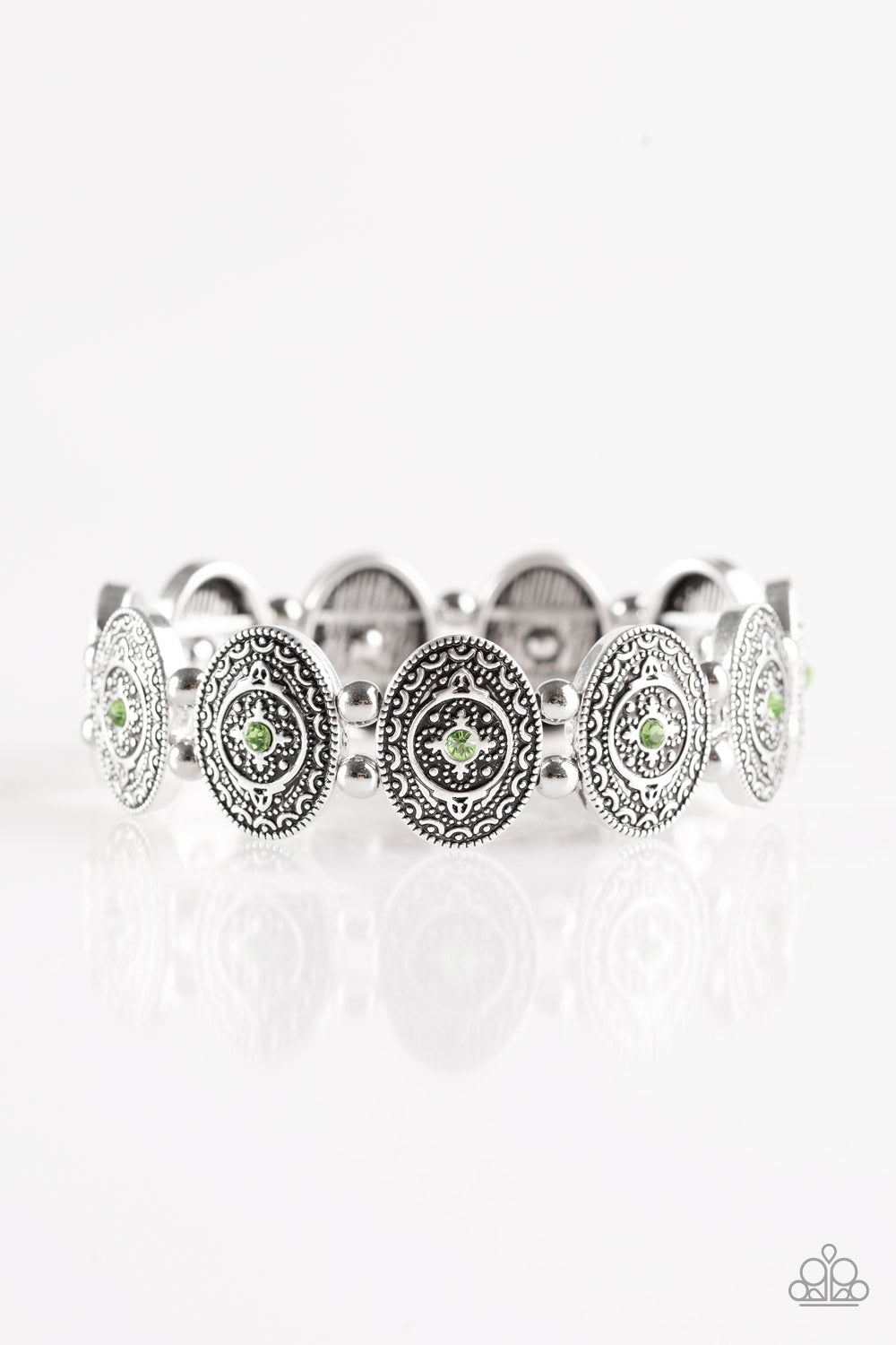 Paparazzi Bracelet ~ Girl Grandeur - Green