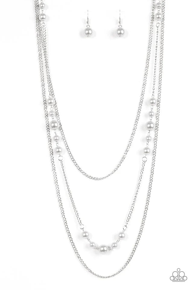 Paparazzi Necklace ~ Diva Dilemma - Silver