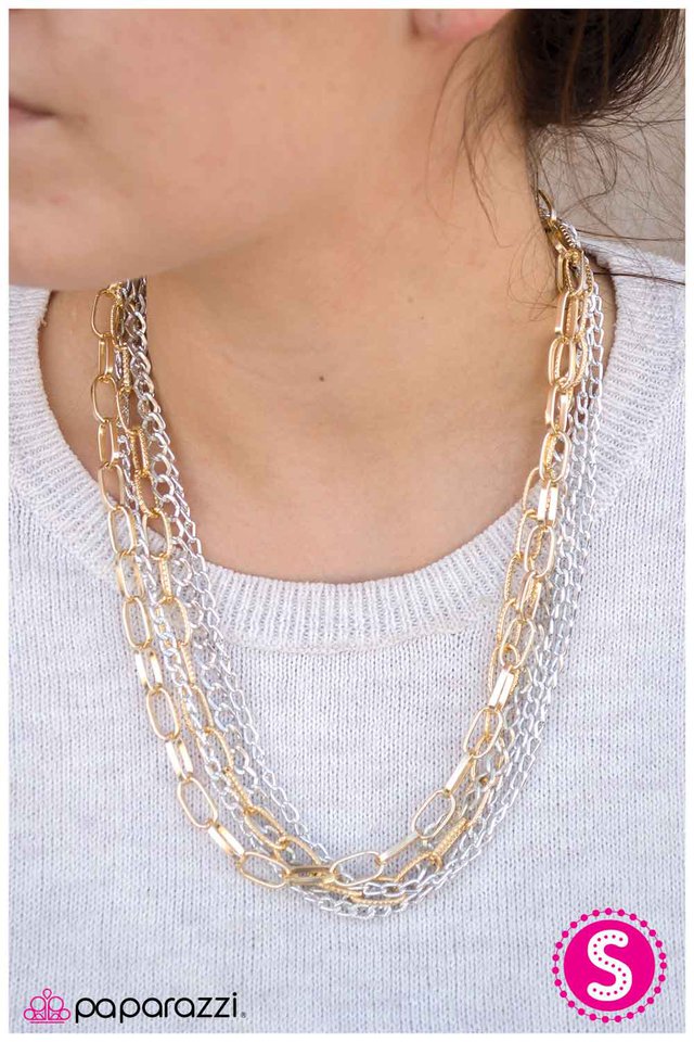 Paparazzi Necklace ~ I Stand Reflected - Gold