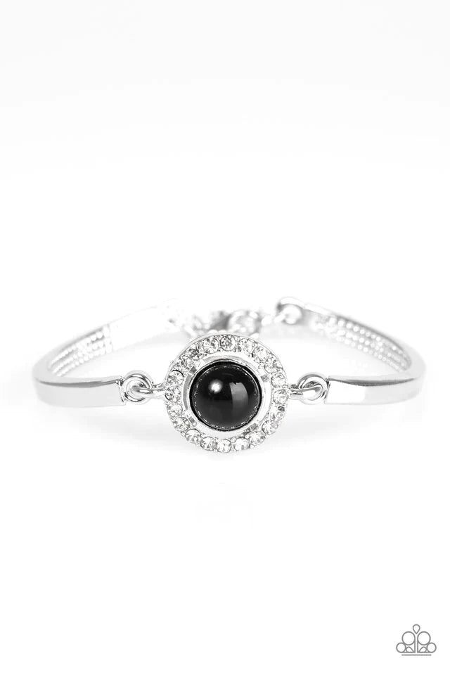 Paparazzi Bracelet ~ Glamour Icon - Black