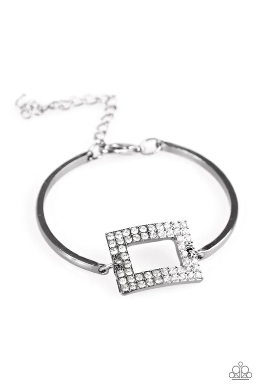 Paparazzi Bracelet ~ Main Street Metro - Black