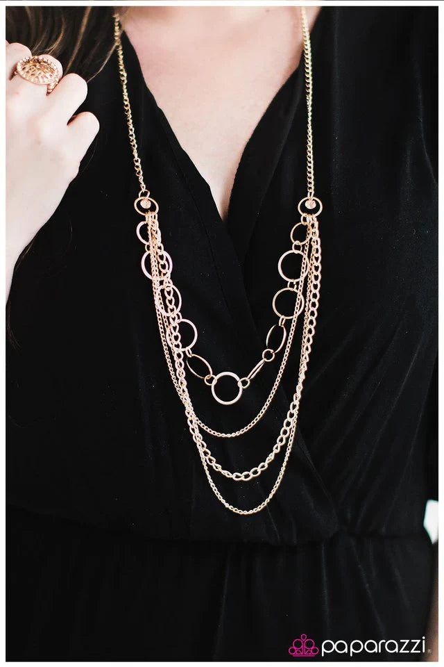 Paparazzi Necklace ~ A Hint of Glint - Gold
