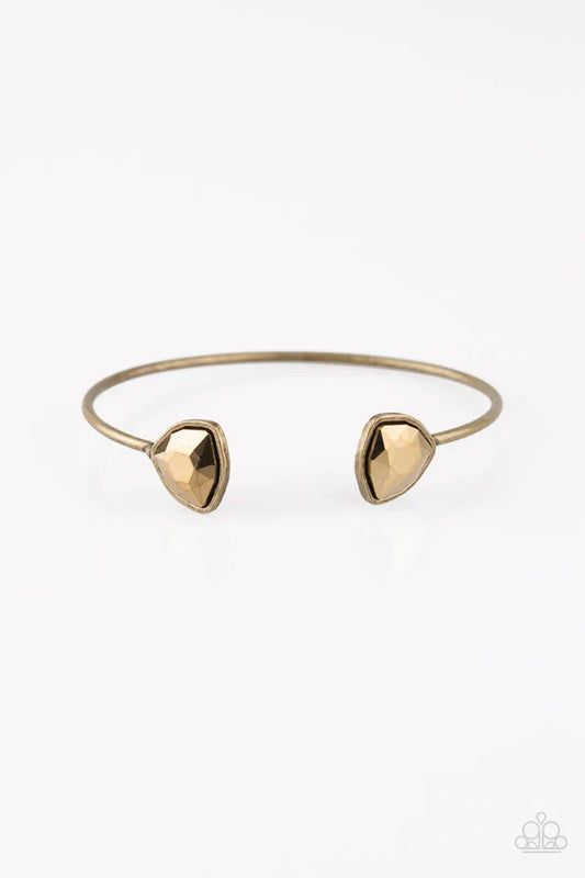 Paparazzi Bracelet ~ Stunning Standout - Brass
