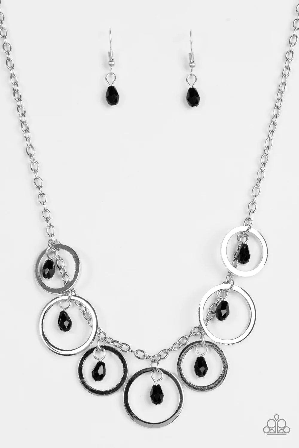 Paparazzi Necklace ~ Rochester Refinement - Black