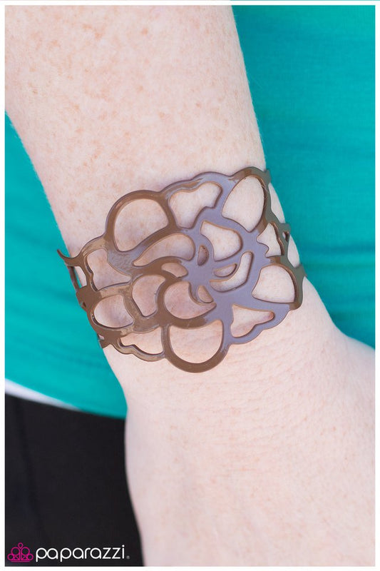 Paparazzi Bracelet ~ Adorably Abloom - Brown