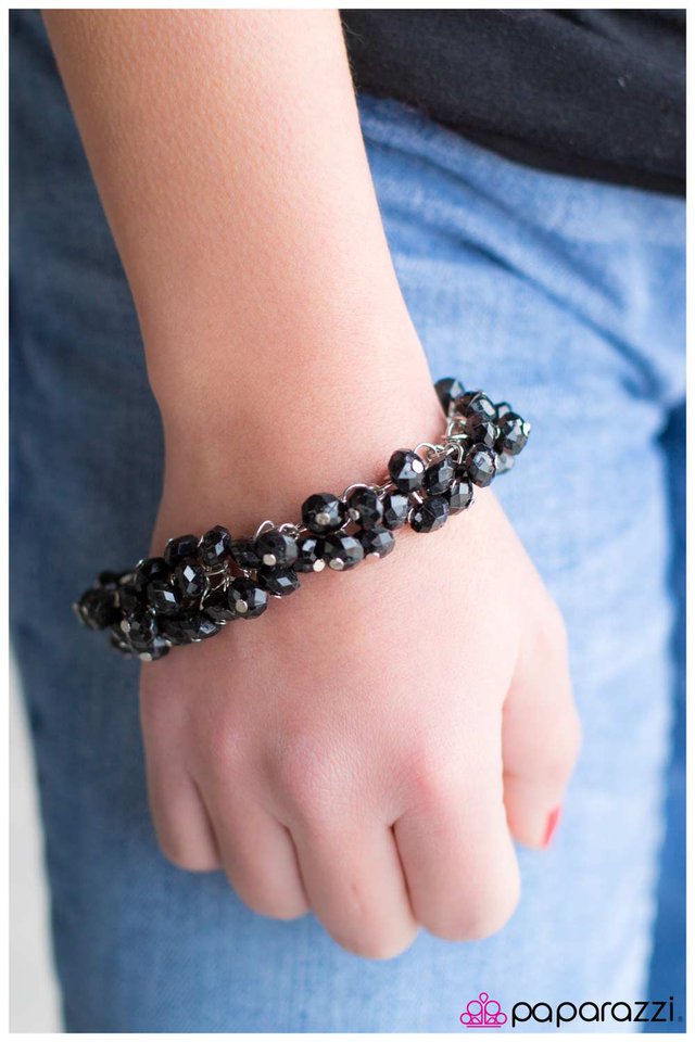 Paparazzi Bracelet ~ Pixie Dust - Black