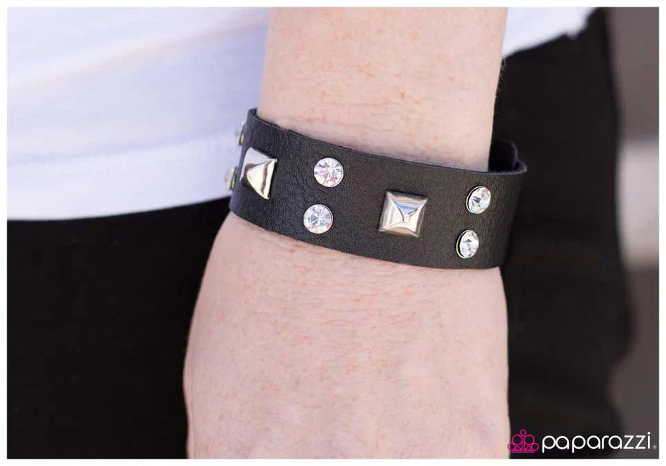 Paparazzi Bracelet ~ As Good As It Gets - Black