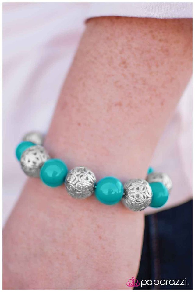 Paparazzi Bracelet ~ Drops Of Jupiter - Blue