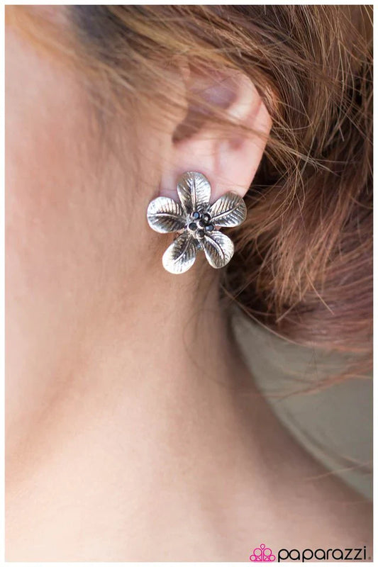 Paparazzi Earring ~ Flower Power - Black