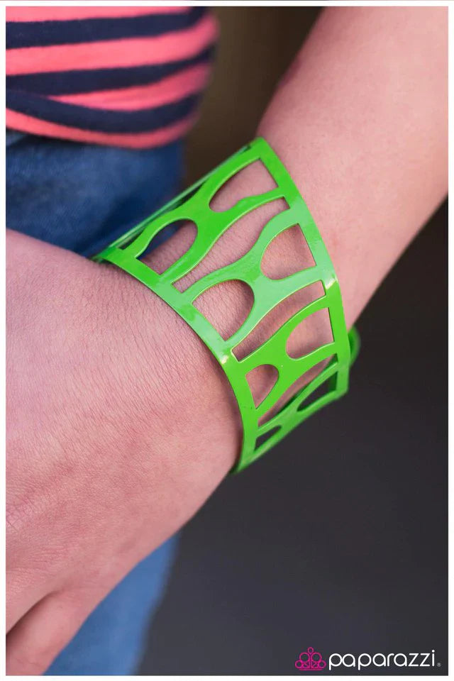 Paparazzi Bracelet ~ Bridging the Gap - Green