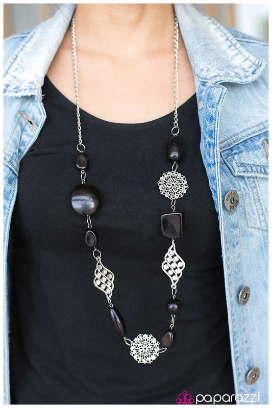 Paparazzi Necklace ~ Let Me Elaborate - Black