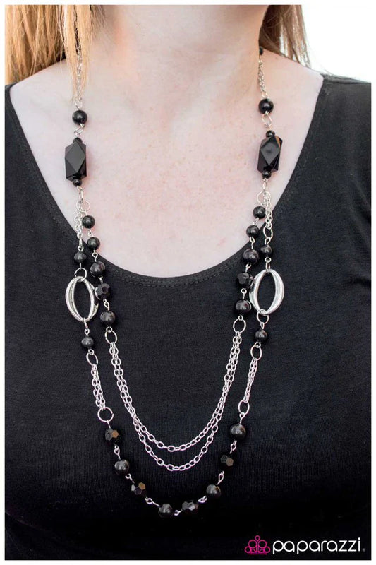 Paparazzi Necklace ~ The Toast of the Town - Black