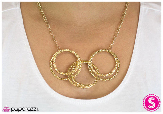 Paparazzi Necklace ~ Going Strong - Gold