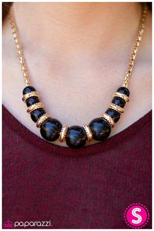Paparazzi Necklace ~ Ripples of Refinement - Gold