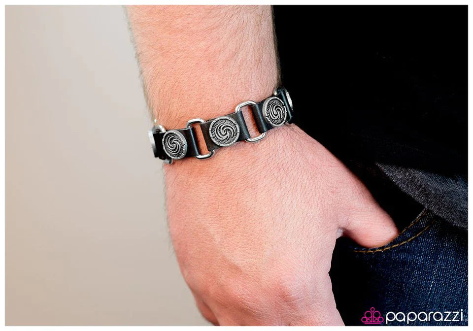 Paparazzi Bracelet ~ Shape Shifter - Black