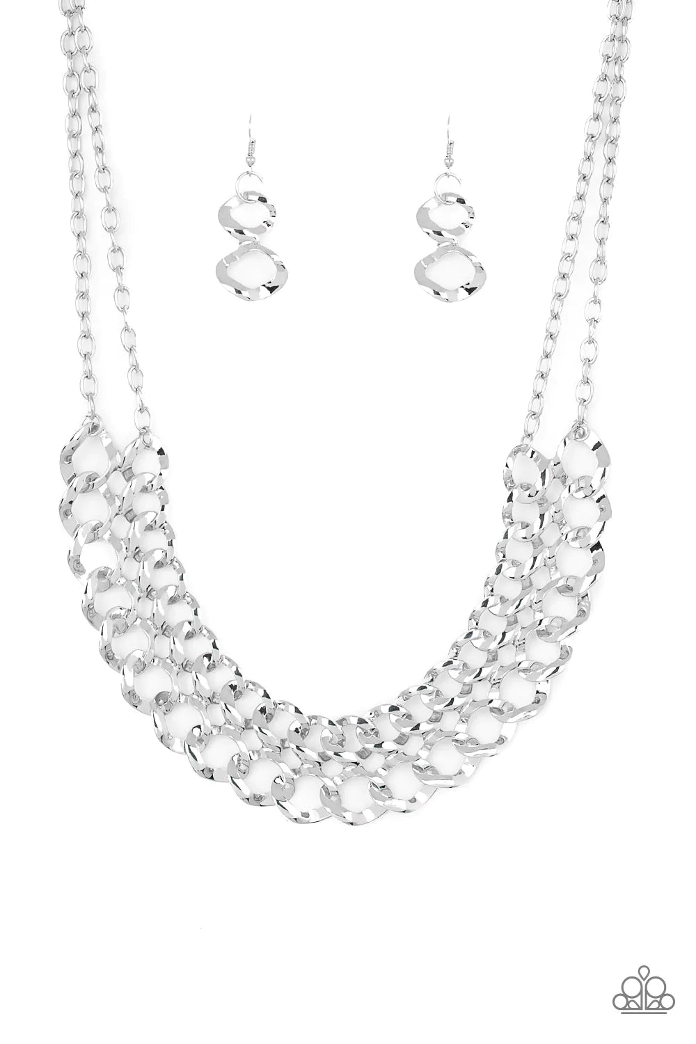 Paparazzi Necklace ~ Street Meet and Greet - Silver