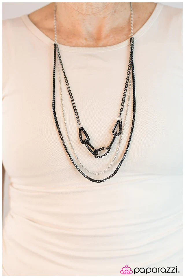 Paparazzi Necklace ~ My Word Is My Bond - Black