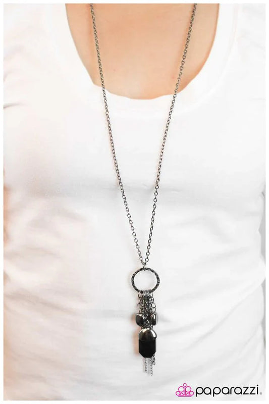 Paparazzi Necklace ~ Gypsy Queen - Black