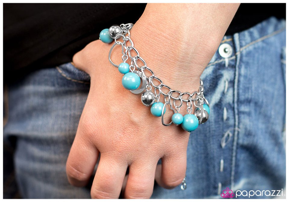 Paparazzi Bracelet ~ Listen To Your Heart - Blue
