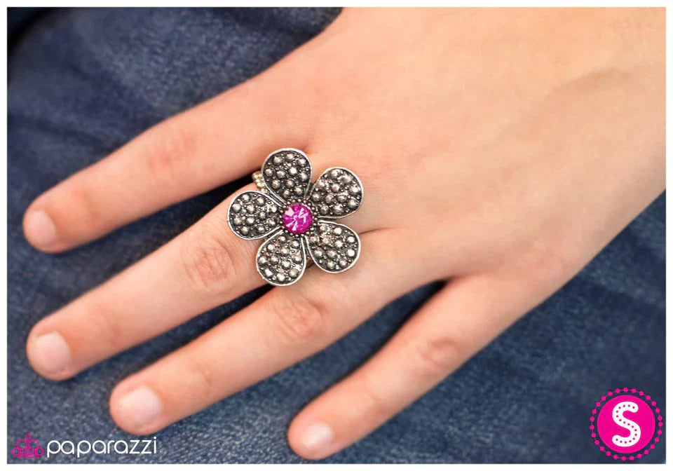 Paparazzi Ring ~ Haute and Heated - Pink