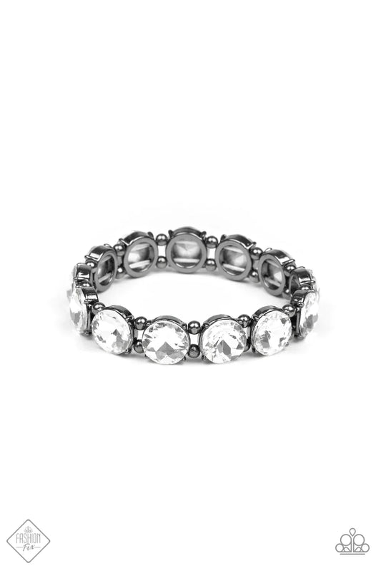 Paparazzi Bracelet ~ Glitzy Glamorous  - Black