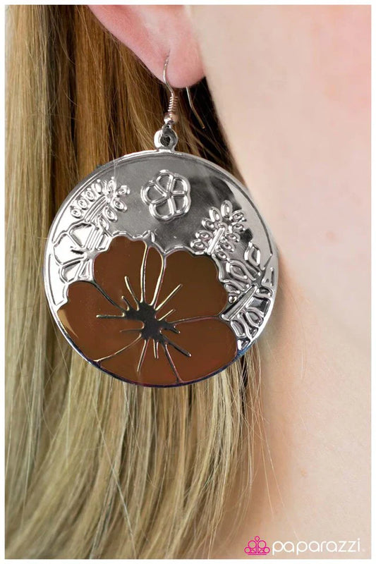 Paparazzi Earring ~ Welcome to Paradise - Brown