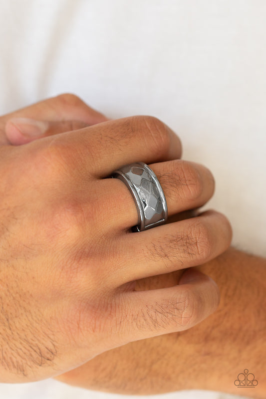Warm Ups - Black - Paparazzi Ring Image