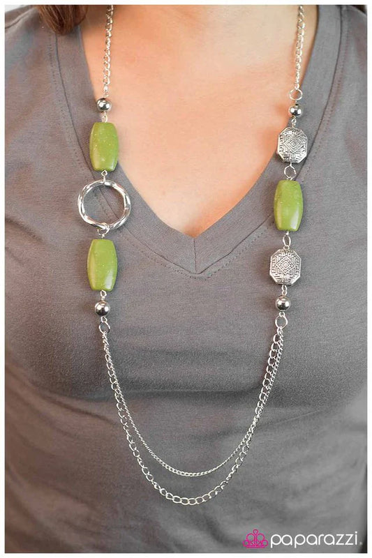 Paparazzi Necklace ~ Right On Time - Green