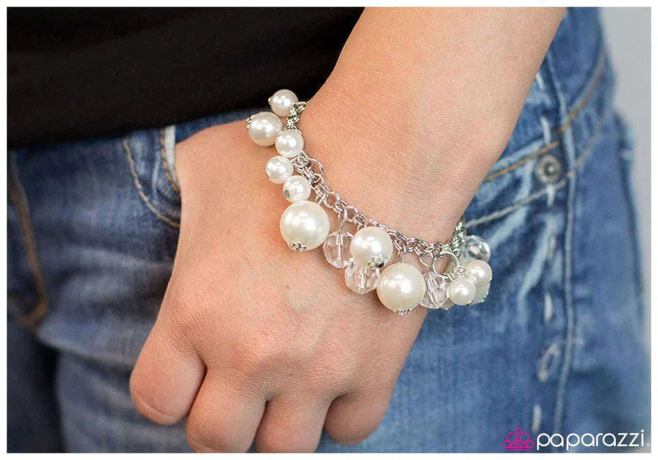 Paparazzi Bracelet ~ Old Money - White