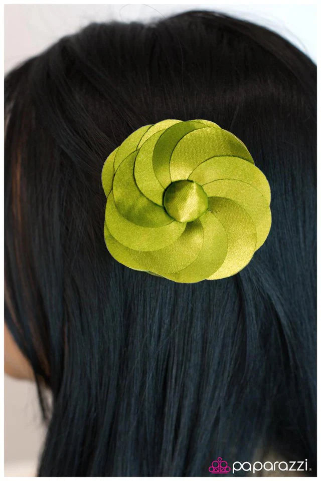 Paparazzi Hair Accessories ~ Damsel In Distress - Green