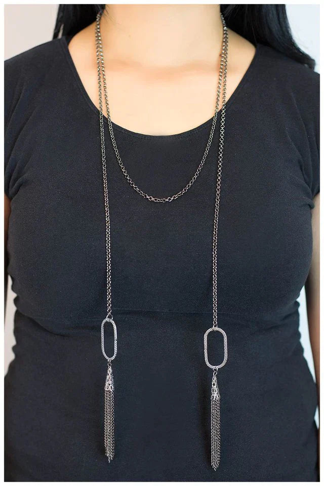 Paparazzi Necklace ~ Center Stage - Black