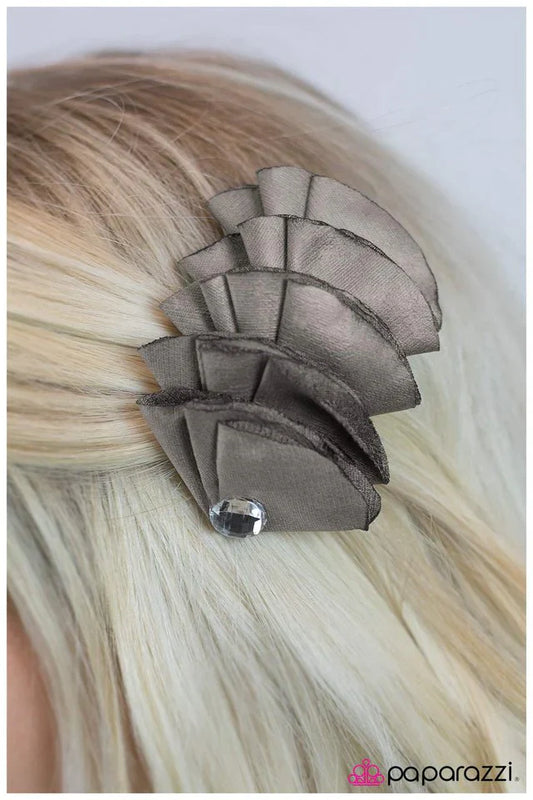 Paparazzi Hair Accessories ~ Know When To Fold Them - Silver