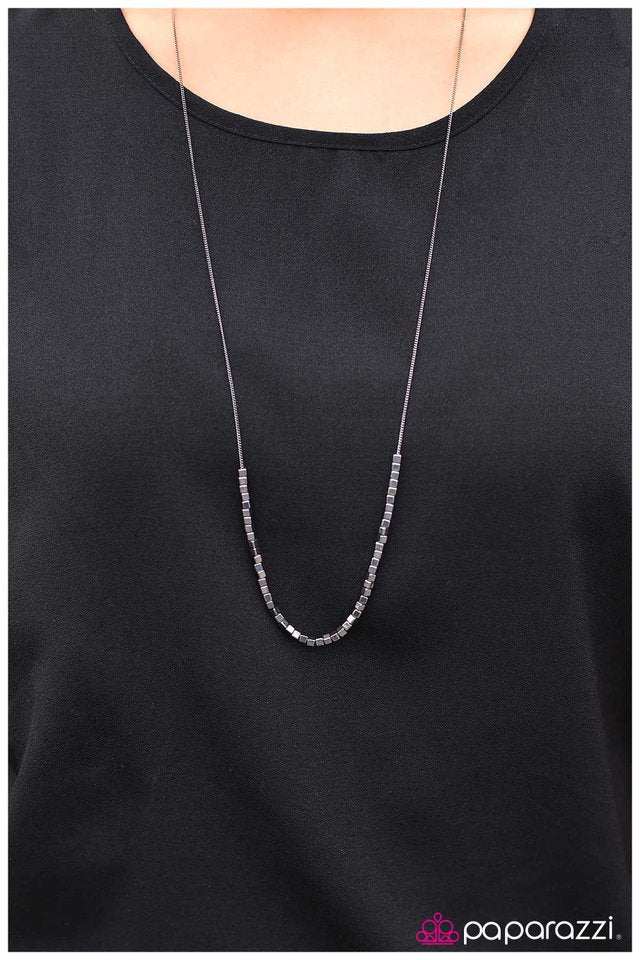 Paparazzi Necklace ~ The Bold and The Beautiful - Black