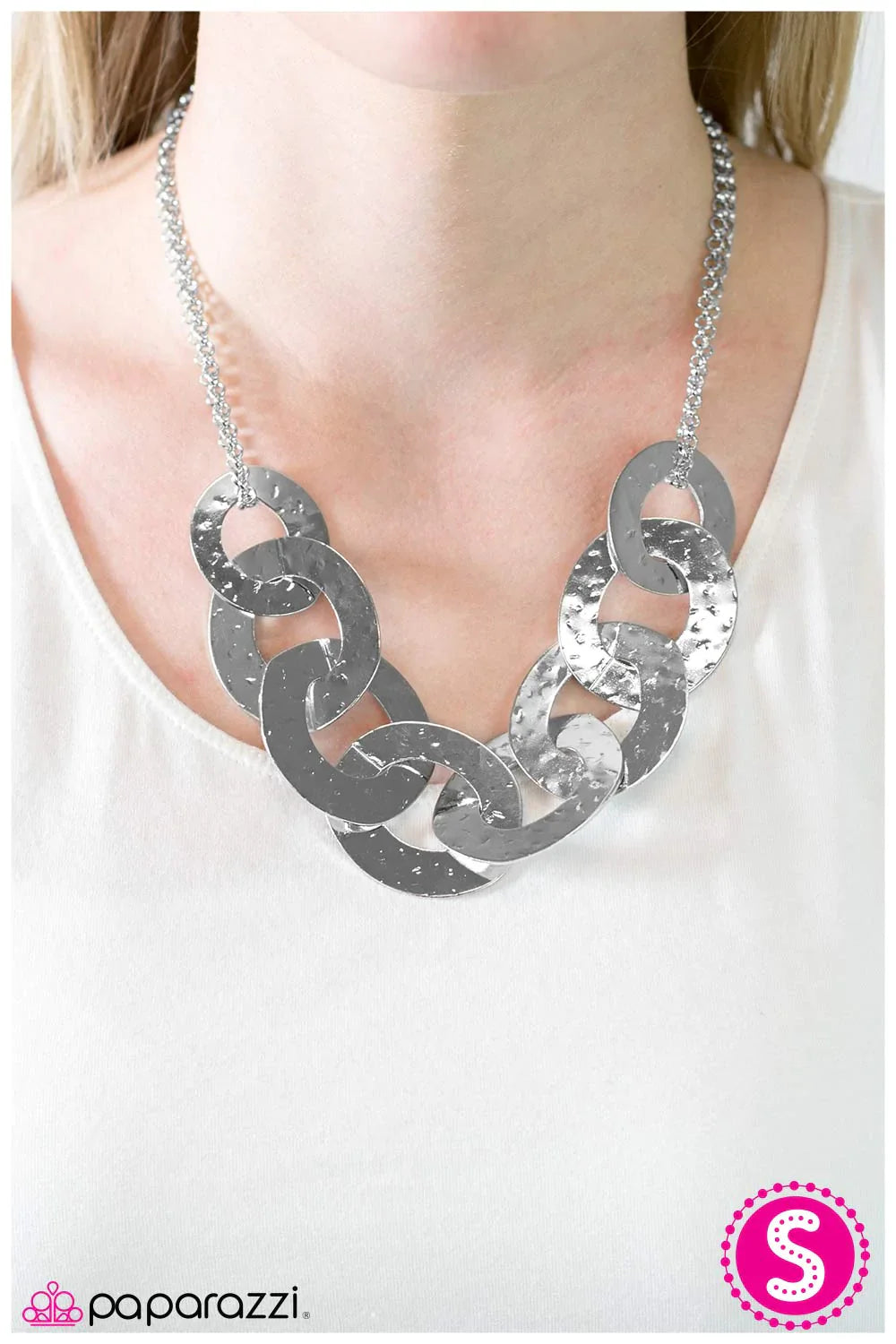 Paparazzi Necklace ~ Wonderfully Wicked  - Silver