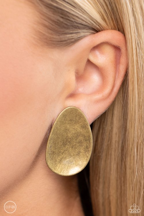 In PLAINS Sight - Brass - Paparazzi Earring Image