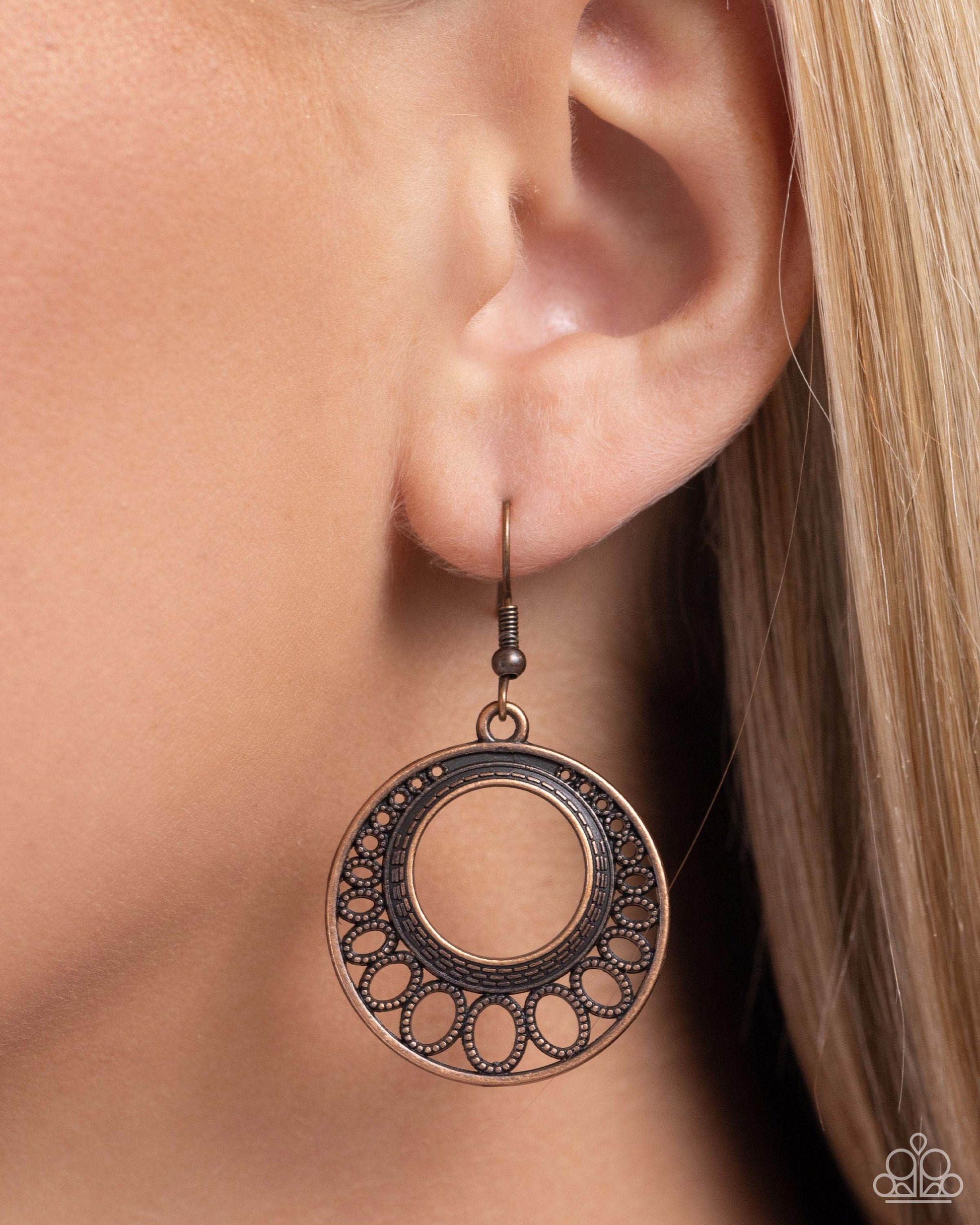 ​Peacefully Prairie - Paparazzi Earring Image