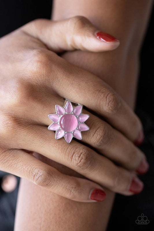 ���Blossoming Sunbeams - Pink - Paparazzi Ring Image