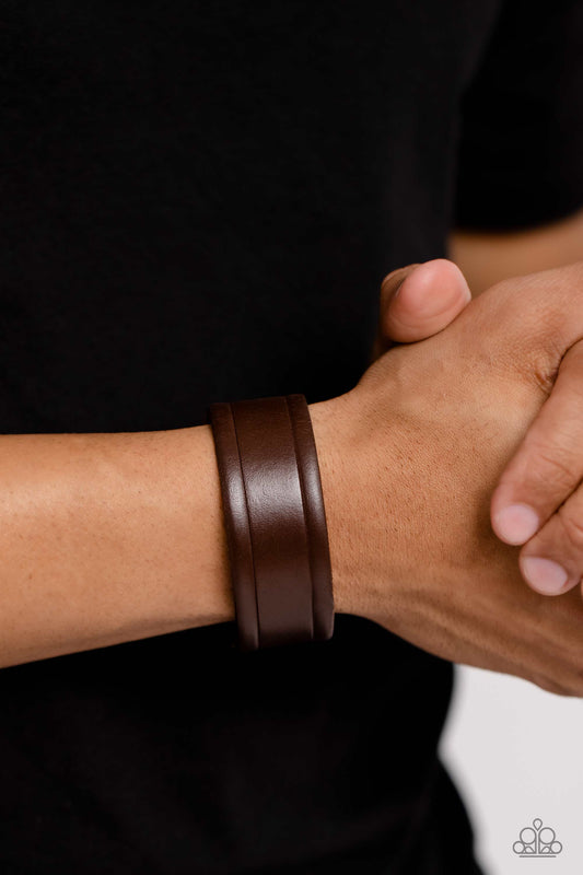 ​Country Plains - Brass - Paparazzi Bracelet Image