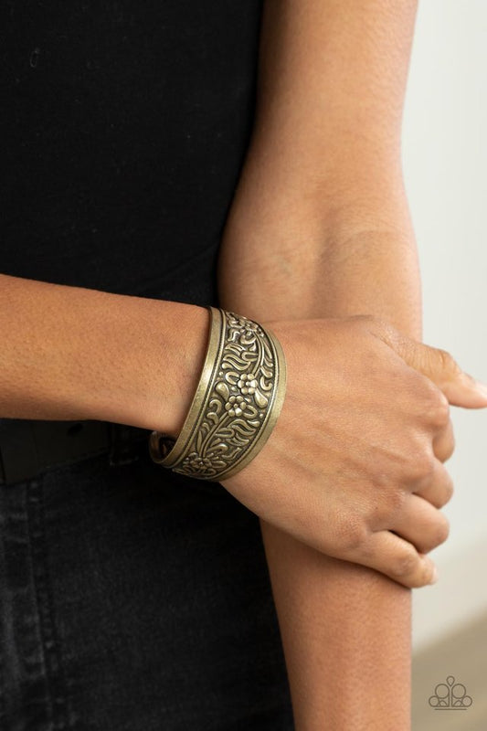 ​Purely Prairie - Brass - Paparazzi Bracelet Image